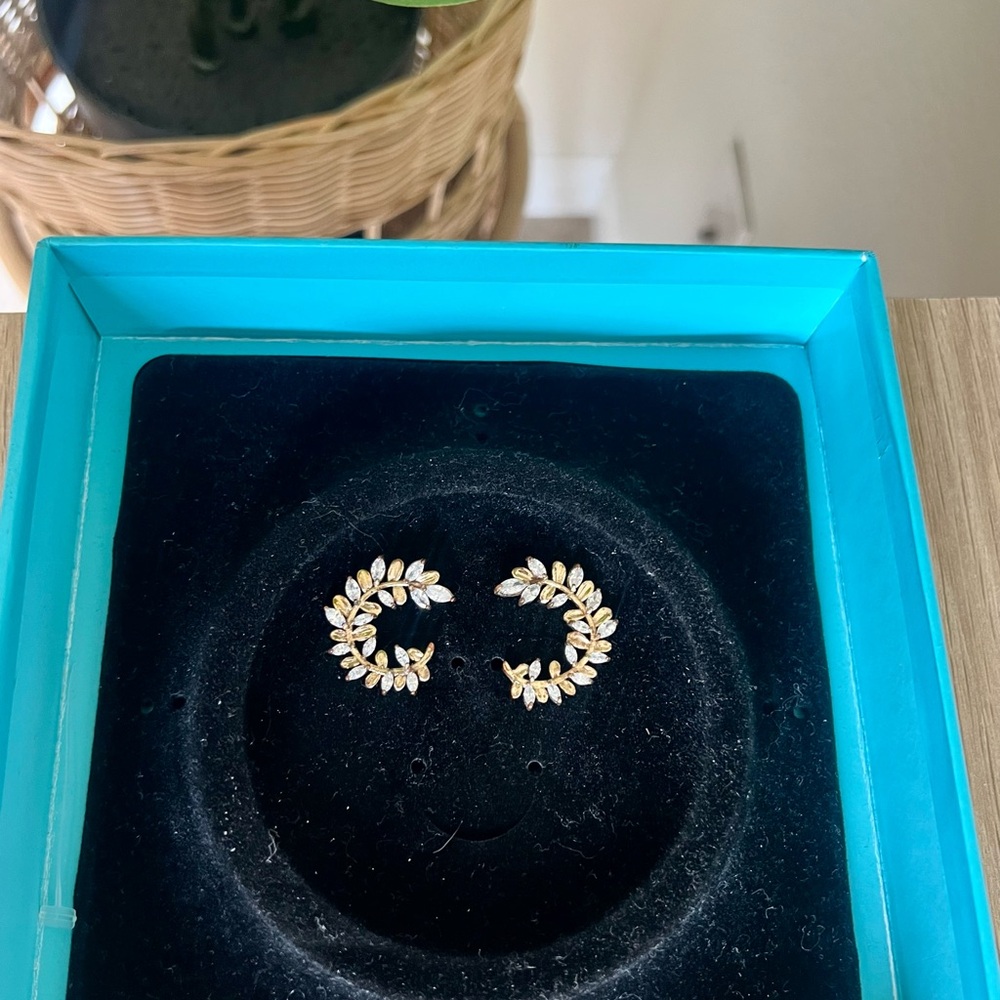 Anthropologie Elegant Gold Leaf Crystal Earrings